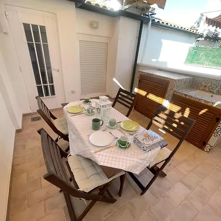 Azahar Centre & Parking Apartment